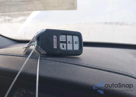 2018 Honda Pilot Ex z USA, uszkodzony, nr VIN 5FNYF6H33JB038246